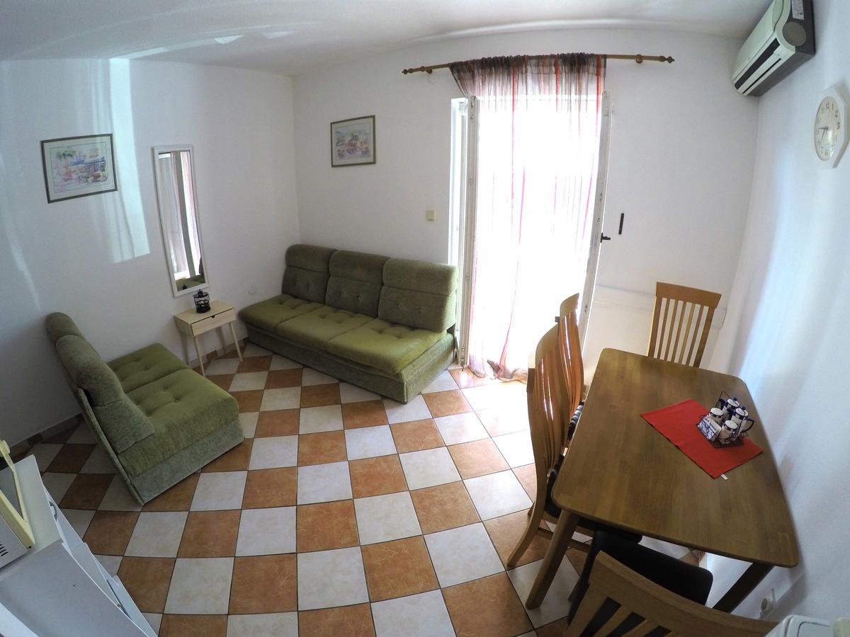 Blue City Apartment'S Repic Biograd Na Moru Exterior foto
