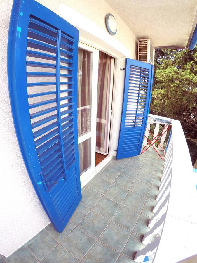 Blue City Apartment'S Repic Biograd Na Moru Exterior foto